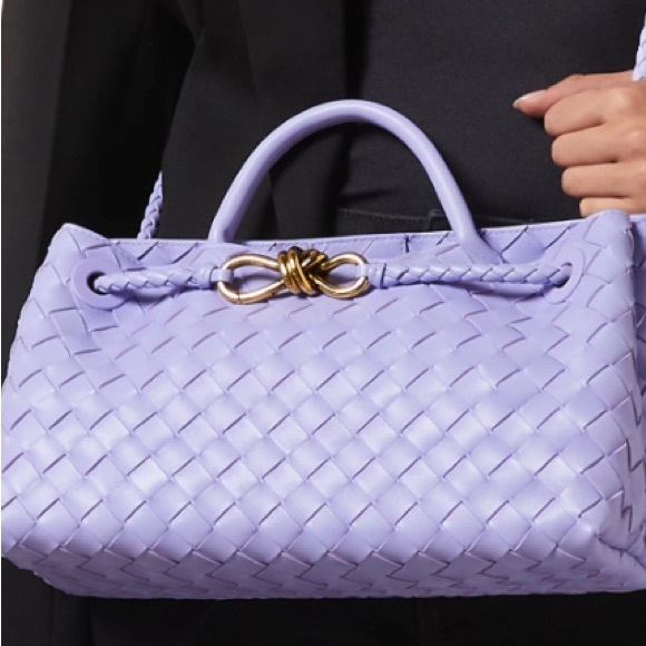 Bottega Veneta inspired  Woven Handbag in light purple with Gold Accent - Picture 2 of 12